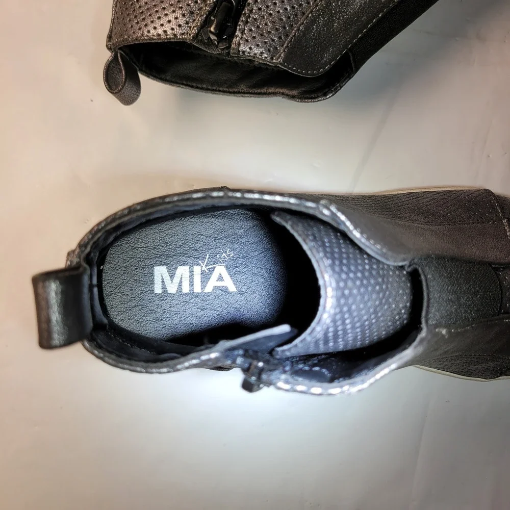 MIA ships within